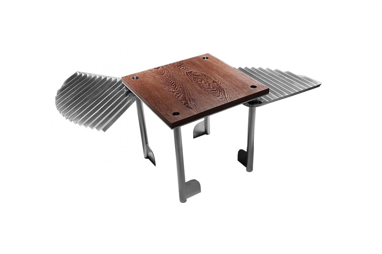 "PELÍCANO" TABLE